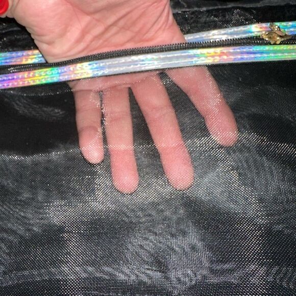 BEBE toiletries/makeup travel zip bag NWOT - Picture 6 of 7